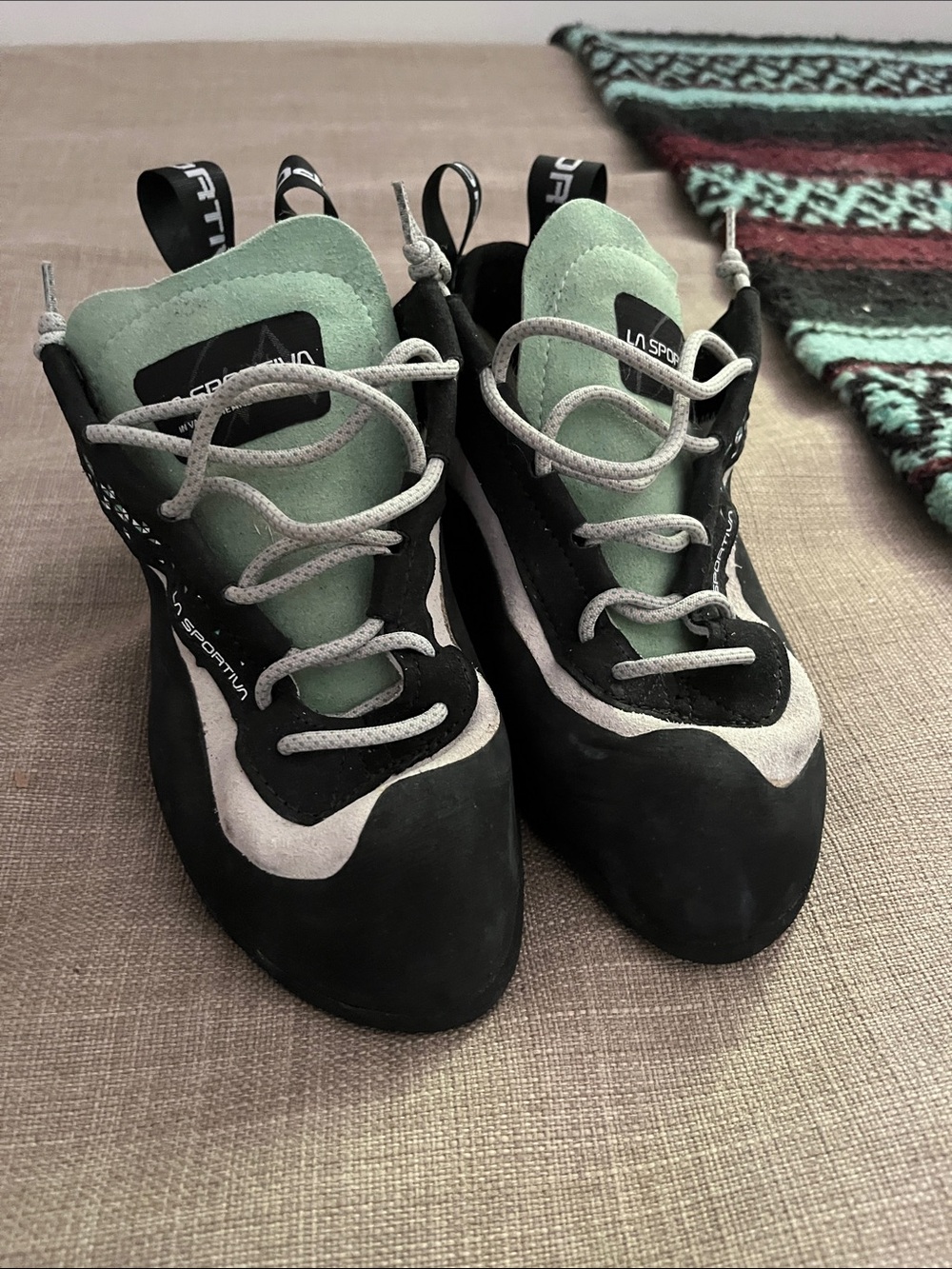 La Sportiva Miura size 38 Green Black Climbing Shoes